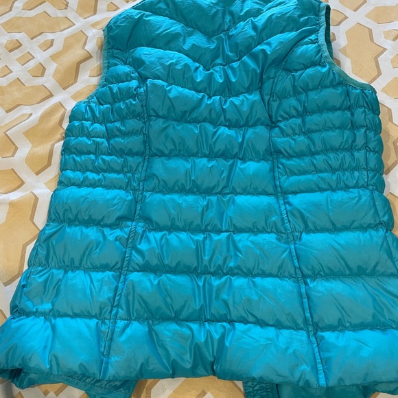 Blanc Noir puffy vest, size xs. Aqua blue. EUC 🦋 - Picture 3 of 4